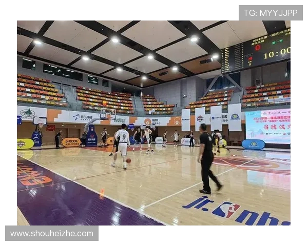 杭州篮球队荣登篮球战术排行榜首位引领全国篮球潮流 杭州篮球队荣登篮球战术排行榜首位引领全国篮球潮流