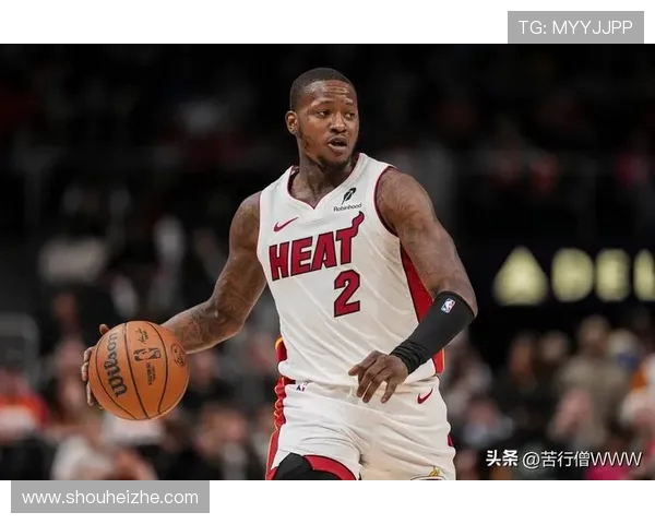 2010年NBA经典对决爵士与热火的精彩瞬间回顾与分析