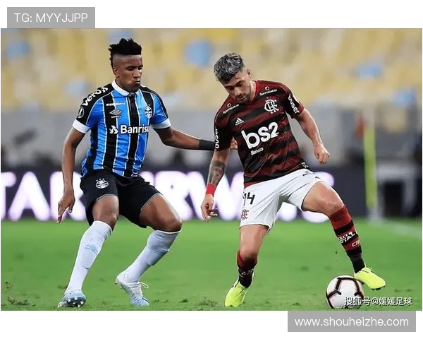 斯特罗与莫尔德的激烈对决揭示足球战术的精彩与魅力