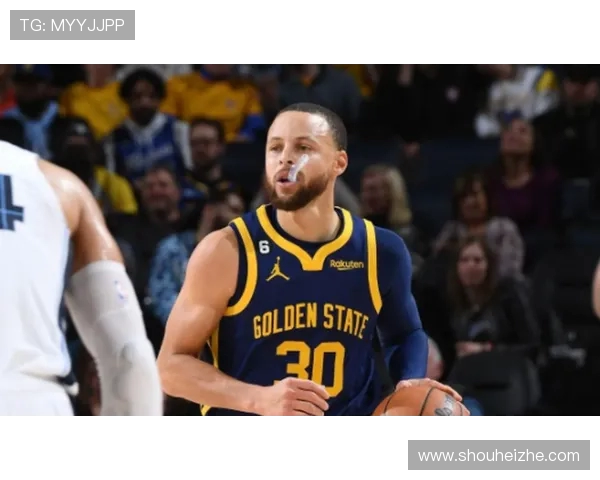 沙维什与本菲卡激战正酣赛果揭晓引发球迷热议 沙维什与本菲卡激战正酣赛果揭晓引发球迷热议