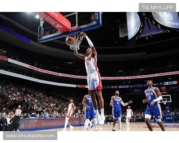 活塞与小牛在NBA夏季联赛中激战正酣新星球员表现引人瞩目 活塞与小牛在NBA夏季联赛中激战正酣新星球员表现引人瞩目
