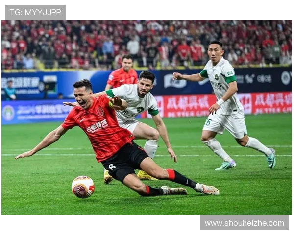 成都羽毛球队在挑战赛中以63分稳居积分榜首位展现强劲实力