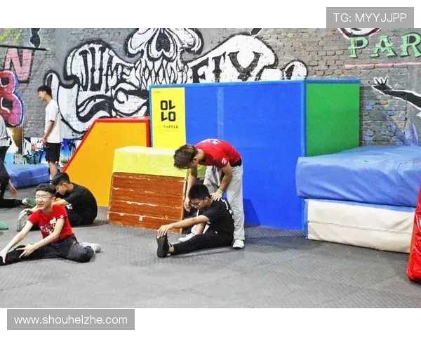 极限运动战术解析：北京极限运动队中路突破体系的创新与实践